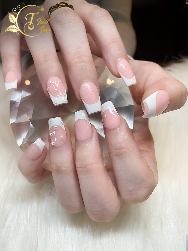 Nail Salon